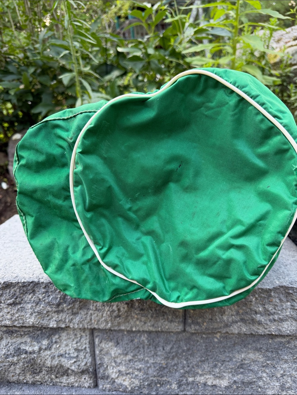 EUC UNITED COLORS OF BENETTON Green Logo Duffle Tote Bag Vintage 1990s 80s - Picture 5 of 5